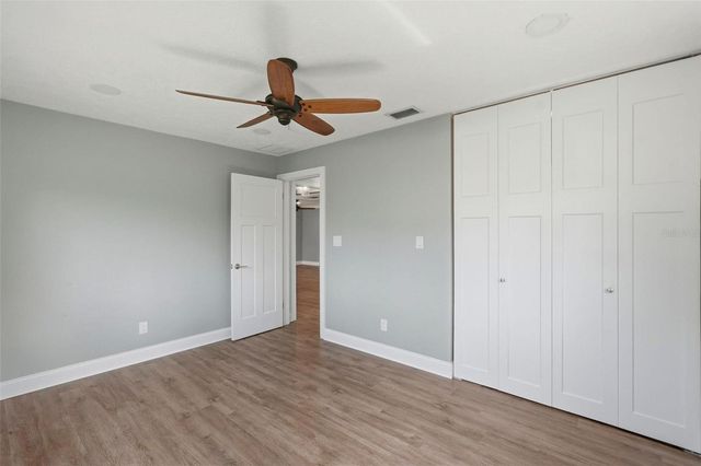 5669 45TH AVENUE N, Kenneth City, FL 33709