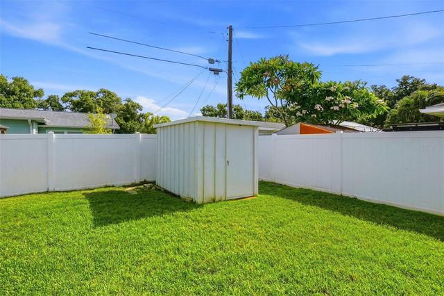 5669 45TH AVENUE N, Kenneth City, FL 33709