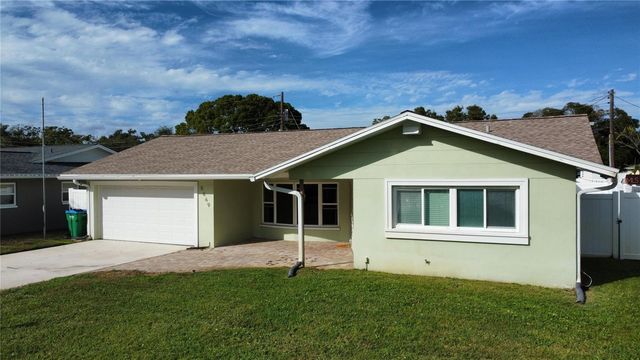 5669 45TH AVENUE N, Kenneth City, FL 33709