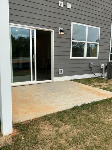212 Darlington Drive, Dickson, TN 37055