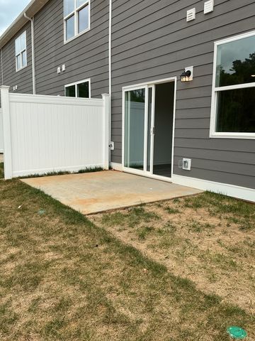 212 Darlington Drive, Dickson, TN 37055