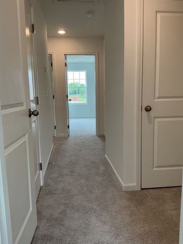 212 Darlington Drive, Dickson, TN 37055