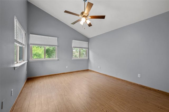 11709 Lakeside Place Drive 232, Houston, TX 77077