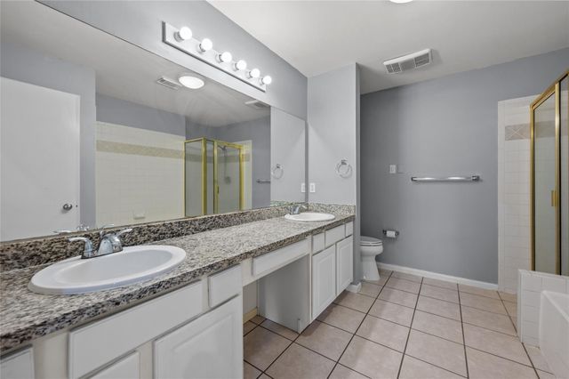 11709 Lakeside Place Drive 232, Houston, TX 77077