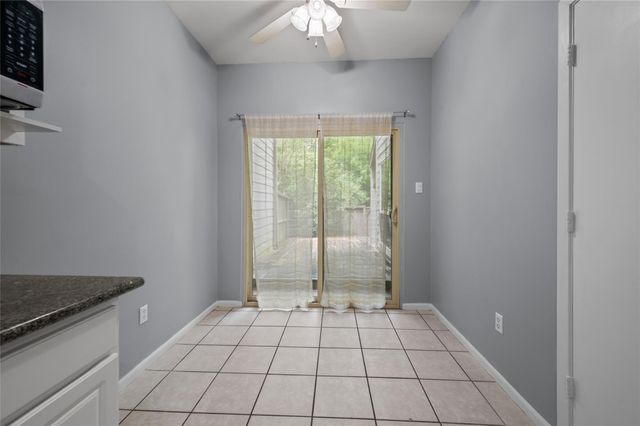 11709 Lakeside Place Drive 232, Houston, TX 77077