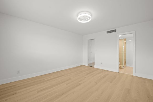 6000 NW 64th Avenue 303, Fort Lauderdale, FL 33319