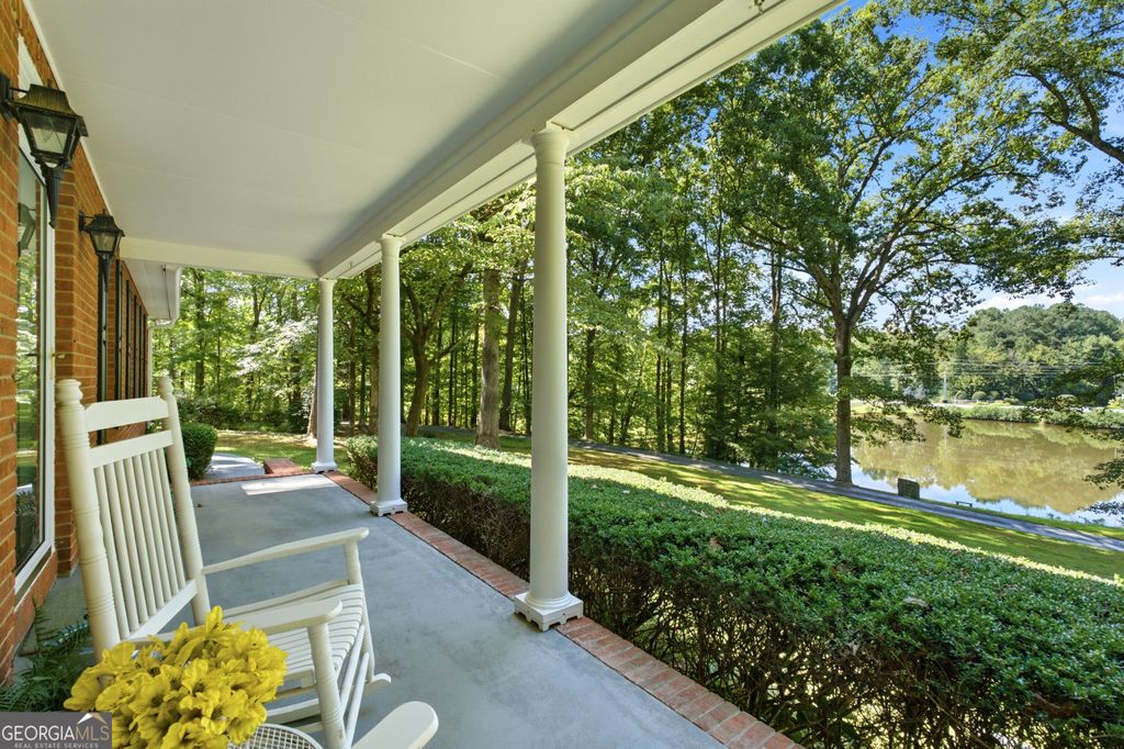 2306 E Cherokee Drive, Woodstock, GA 30188 — photo 2