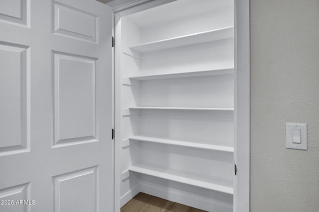 1033 W RIO SALADO Parkway, Mesa, AZ 85201