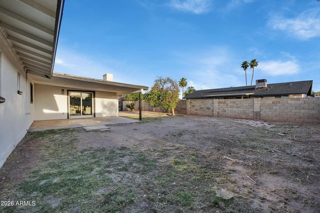 1033 W RIO SALADO Parkway, Mesa, AZ 85201