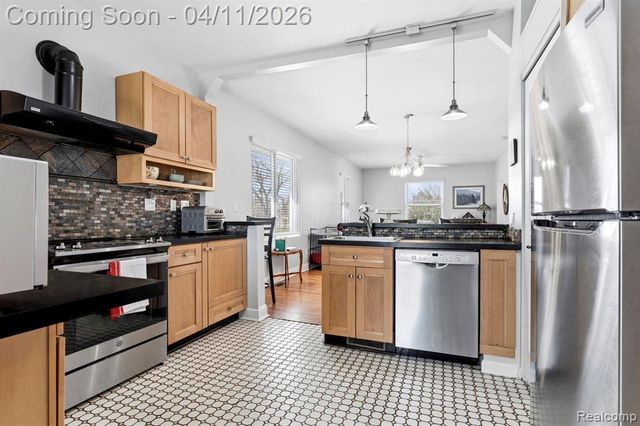 2343 3rd Street, Trenton, MI 48183