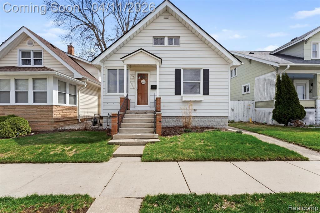 2343 3rd Street, Trenton, MI 48183