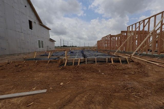 16734 Vibrant Avenue, Hockley, TX 77447