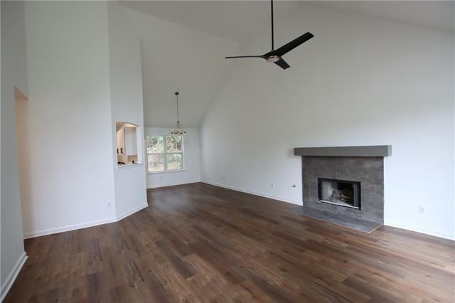 2256 Dresden Green NW, Kennesaw, GA 30144