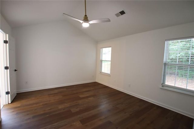 2256 Dresden Green NW, Kennesaw, GA 30144