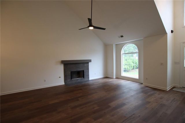 2256 Dresden Green NW, Kennesaw, GA 30144