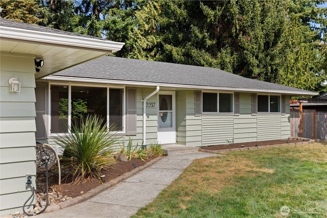 2217 122nd Place SE, Everett, WA 98208