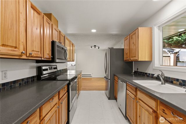 2217 122nd Place SE, Everett, WA 98208