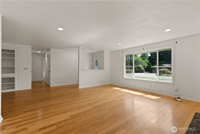 2217 122nd Place SE, Everett, WA 98208