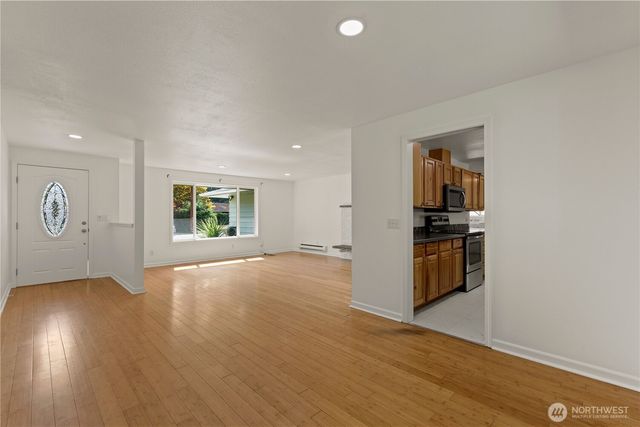 2217 122nd Place SE, Everett, WA 98208