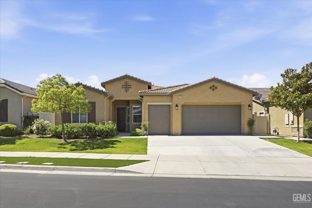 9909 Stockholm Place, Bakersfield, CA 93306