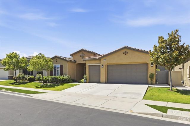 9909 Stockholm Place, Bakersfield, CA 93306
