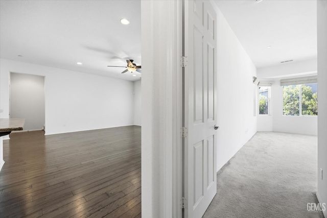 9909 Stockholm Place, Bakersfield, CA 93306