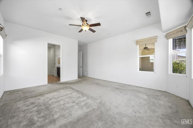 9909 Stockholm Place, Bakersfield, CA 93306