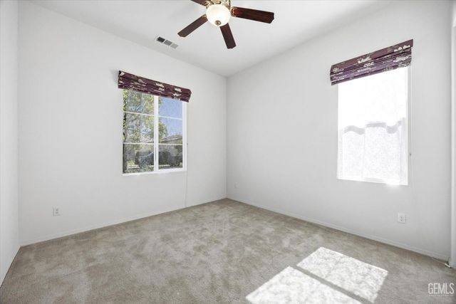 9909 Stockholm Place, Bakersfield, CA 93306