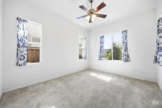 9909 Stockholm Place, Bakersfield, CA 93306