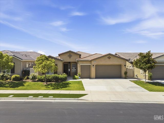 9909 Stockholm Place, Bakersfield, CA 93306