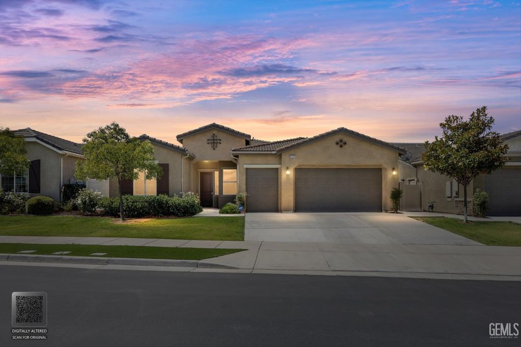 9909 Stockholm Place, Bakersfield, CA 93306