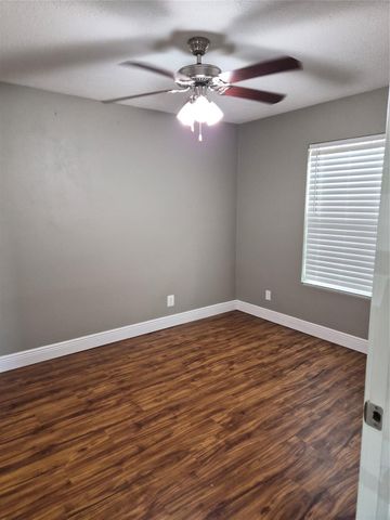 209 Florence Street, Orange, TX 77630