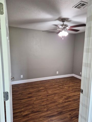 209 Florence Street, Orange, TX 77630