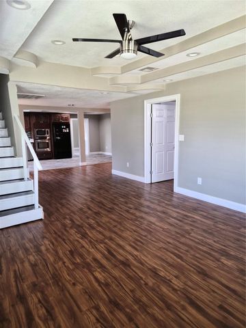 209 Florence Street, Orange, TX 77630