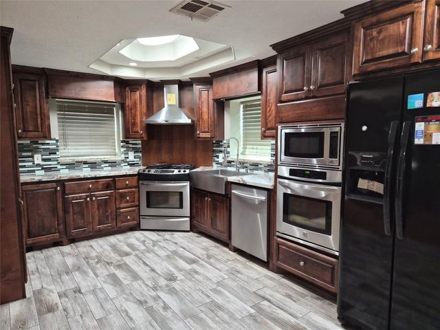 209 Florence Street, Orange, TX 77630