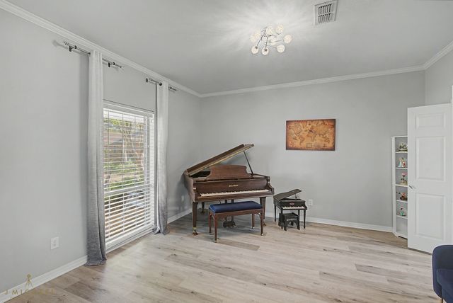 7702 Southfork Drive, Shreveport, LA 71105