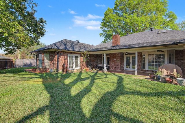 7702 Southfork Drive, Shreveport, LA 71105