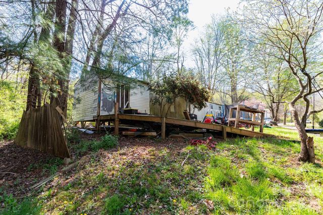 135 Sardis Drive, Asheville, NC 28806