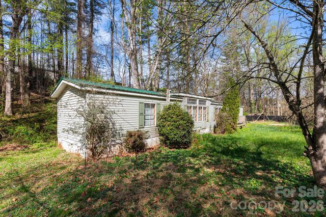 135 Sardis Drive, Asheville, NC 28806