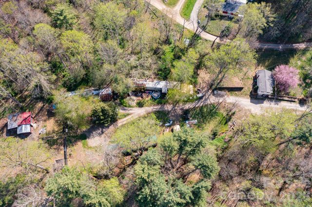 135 Sardis Drive, Asheville, NC 28806