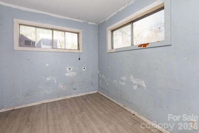 135 Sardis Drive, Asheville, NC 28806