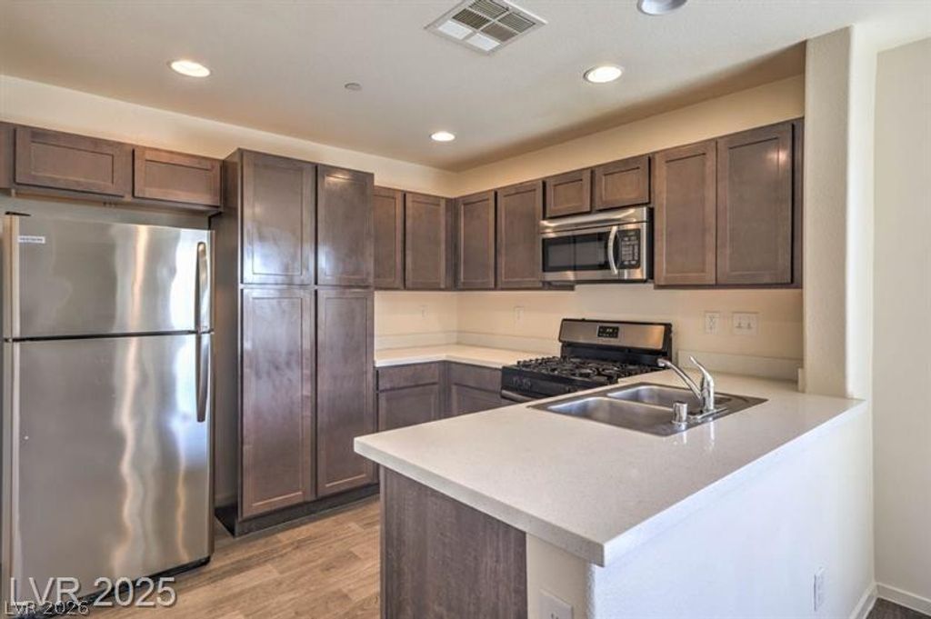 4134 San Cuervo Way, Las Vegas, NV 89115 — photo 4