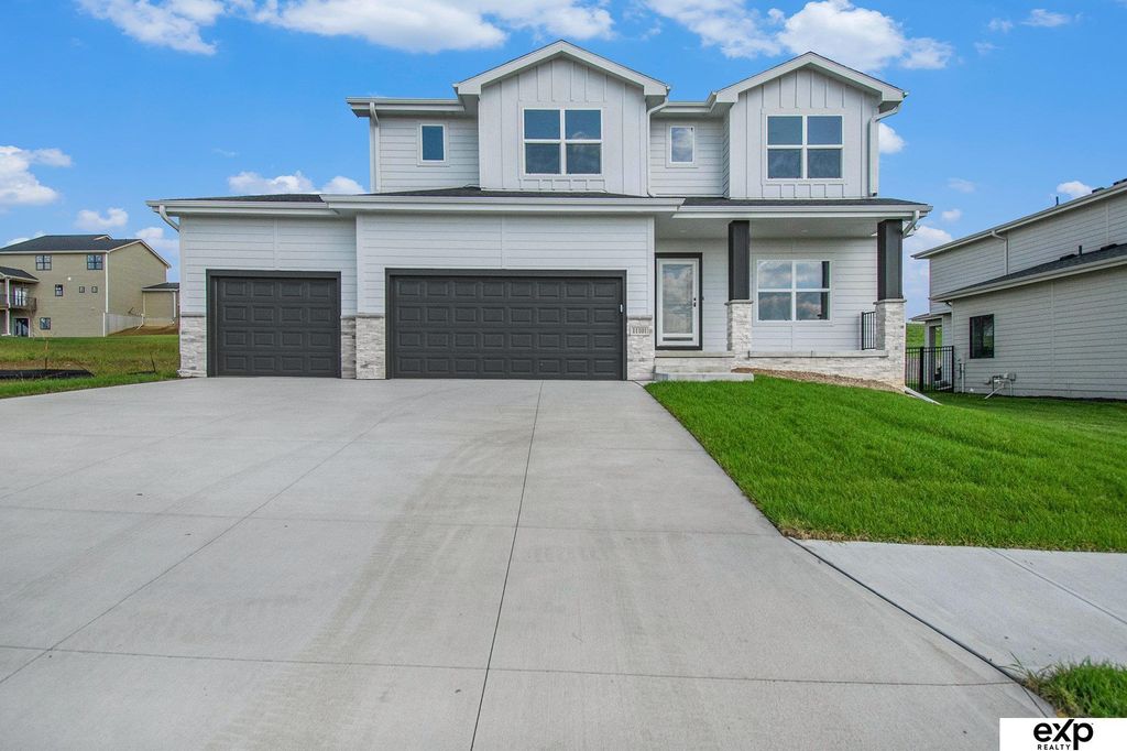 11061 S 217 Street, Gretna, NE 68028