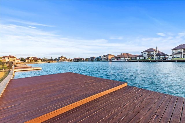 15001 Lake Mead, Robstown, TX 78380