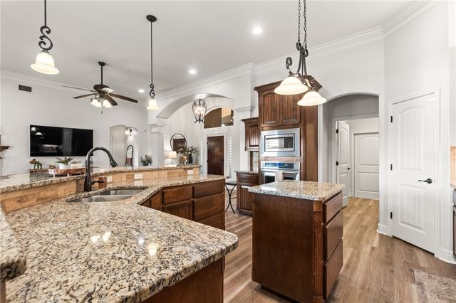 15001 Lake Mead, Robstown, TX 78380