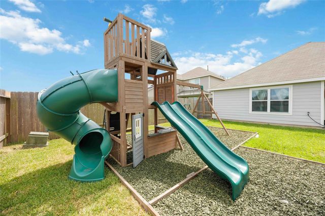 5503 James Michael Drive, Rosharon, TX 77583