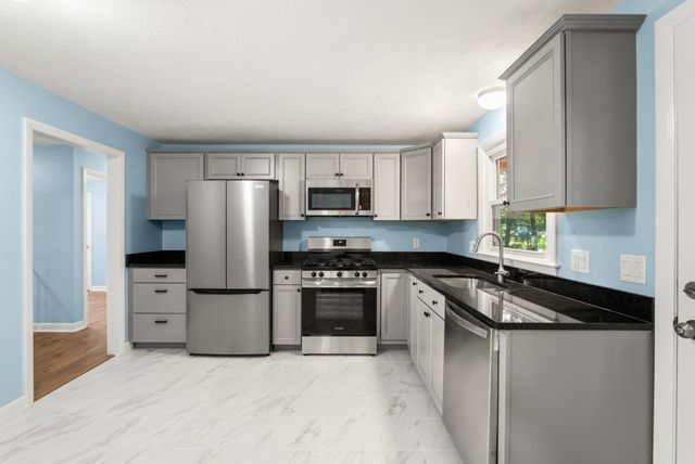 3 Bradley Road, Andover, MA 01810