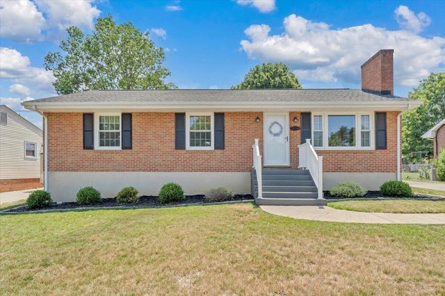 2834 Neil DR, Roanoke, VA 24019