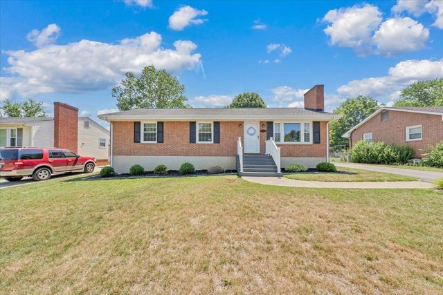 2834 Neil DR, Roanoke, VA 24019
