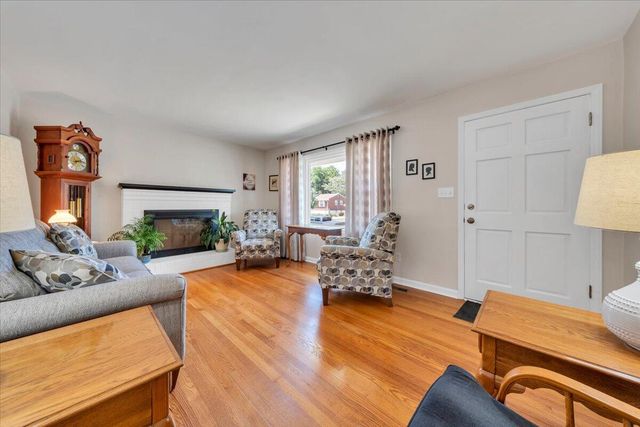 2834 Neil DR, Roanoke, VA 24019